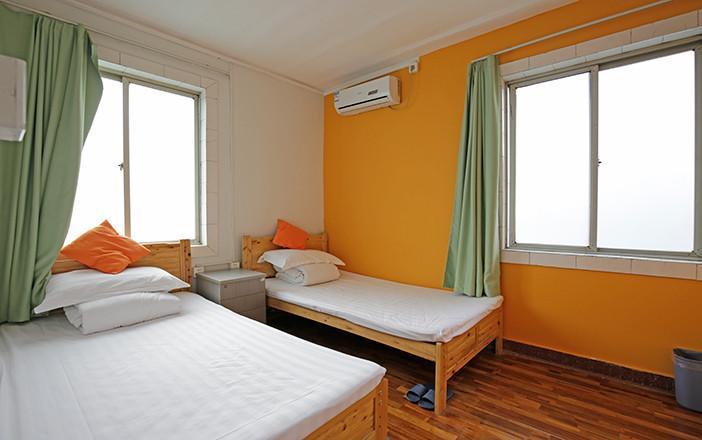 Zhuangse Chengdu Youth Hostel Екстер'єр фото